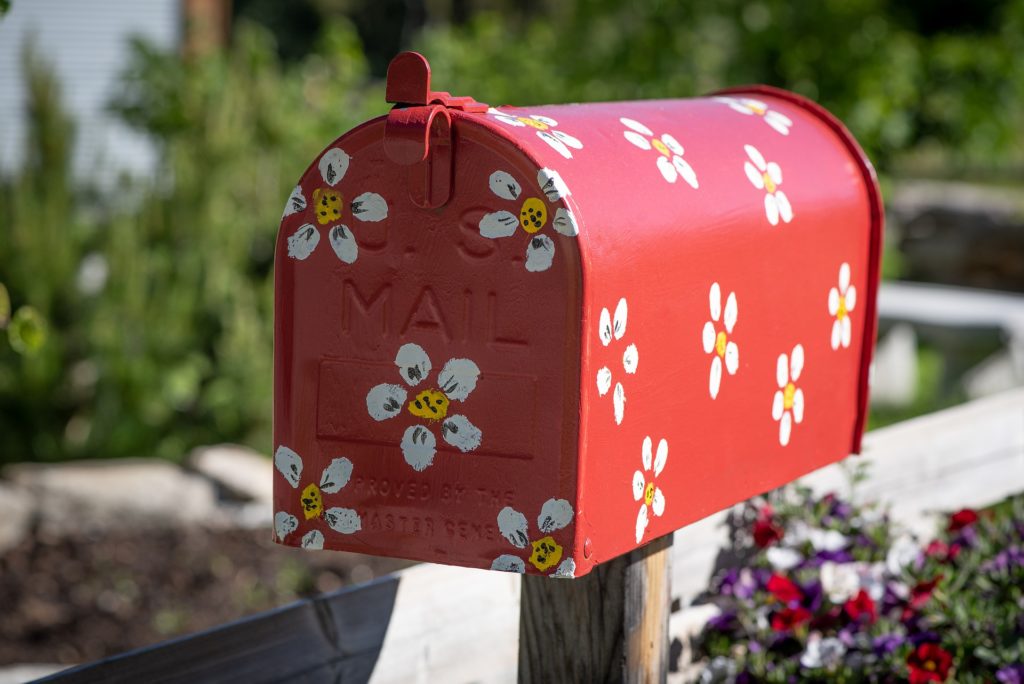 Mail box to send wedding invitations by mail